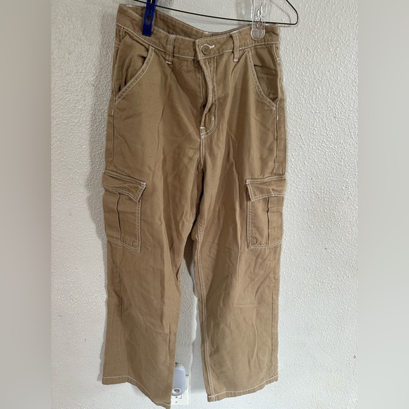 H&M Women’s Cargo Pants in a Sz 4 - Picture 1 of 3